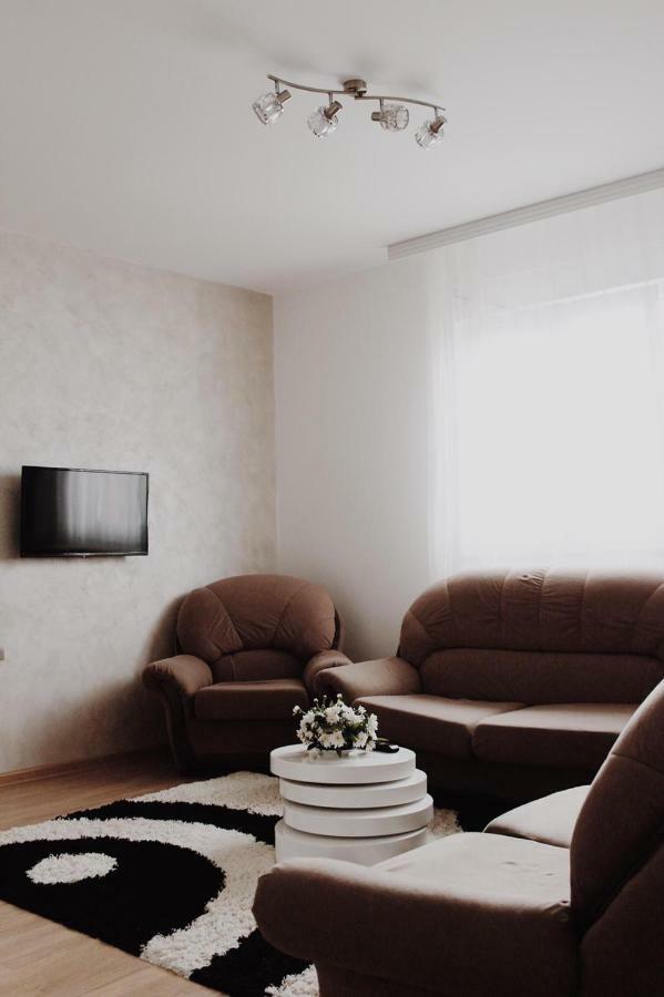 Konaciste Simce Bed & Breakfast Kraljevo Bagian luar foto