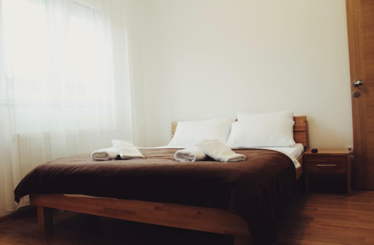 Konaciste Simce Bed & Breakfast Kraljevo Bagian luar foto